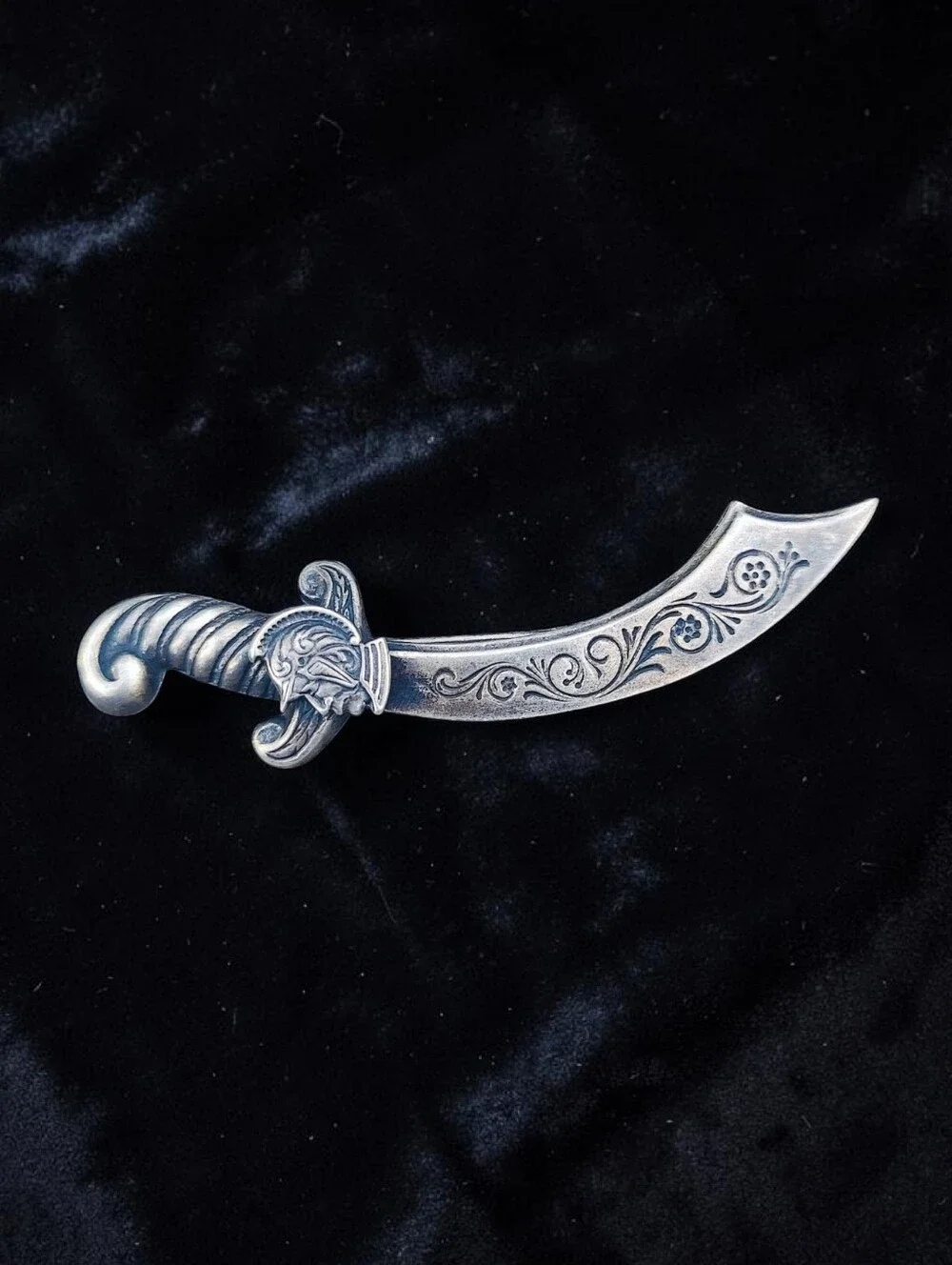 🗡️ Vintage Sterling Scimitar Sword Brooch